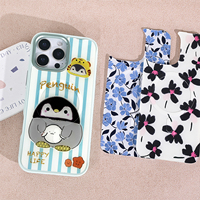 Coque de téléphone à panneau arrière magnétique remplaçable pour iphone 17 / 17pro/17promax/17air avec le pingouin mignon doré
