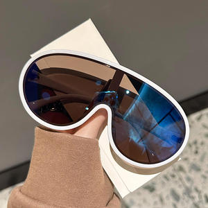 <span class=keywords><strong>Occhiali</strong></span> <span class=keywords><strong>da</strong></span> <span class=keywords><strong>sole</strong></span> Vintage interi per donne uomo moda <span class=keywords><strong>occhiali</strong></span> <span class=keywords><strong>da</strong></span> <span class=keywords><strong>sole</strong></span> oversize alla moda tonalità femminili maschera triangolare UV400 <span class=keywords><strong>occhiali</strong></span> <span class=keywords><strong>da</strong></span> <span class=keywords><strong>vista</strong></span> - Product Image 3