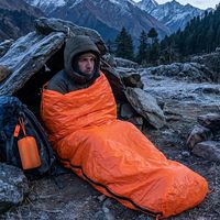 Sac de couchage d'urgence en aluminium imperméable pour l'extérieur, sac de bivouac thermique de survie, orange