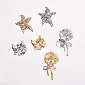 Nuevos Lujo para Comercio Exterior <span class=keywords><strong>Gemelos</strong></span> de <span class=keywords><strong>Camisa</strong></span> y Hebilla de Cuello con Diseño de Estrella de Mar Dorada, Cristal, Pedrería y Resina Acrílica, Unisex, Venta al por Mayor - Product Image 1