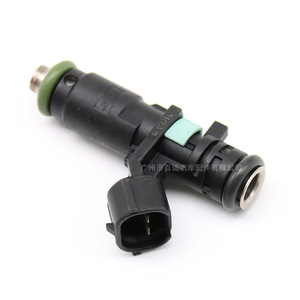 Inyector de Combustible D154001694 para Reemplazo Automotriz, Material Plástico - Product Image 3