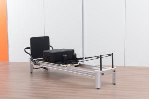 <span class=keywords><strong>Lit</strong></span> <span class=keywords><strong>de</strong></span> Pilates Reformer en alliage d'aluminium avec <span class=keywords><strong>barre</strong></span> <span class=keywords><strong>de</strong></span> pieds infinie Full Track - Product Image 4