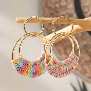 Brincos de ráfia boêmio feitos à mão para mulheres, moda verão, rattan dourado, brinco de praia