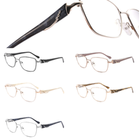 Nouvelles Lunettes de Myopie pour Femmes Adultes Tendance LE6495, Monture Optique Métallique Oeil de Chat à Bordure Complète, Ornées de Diamants et de Pompons Creux