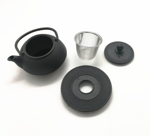Théière en fonte noire plate en émail Offre Spéciale théière japonaise vintage faite à la main avec infuseur à thé en acier inoxydable 0.9L - Product Image 2