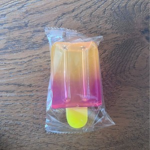 Juguetes Blandos Antiestrés Bonitos y Suaves, Juguetes Blandos de 3 Colores en Stock, Needoh Squishy de Color Degradado, Needoh Squishy Popsicle para Niños - Product Image 4