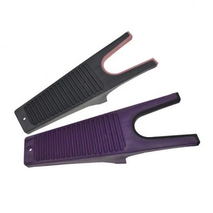 Échantillon Gratuit : Extracteur de Bottes avec Grattoir Nettoyant et Prise de Force Supplémentaire pour Bottes de Pluie, Bottes de Jardin, Bottes d'Équitation - Durable - Product Image 4