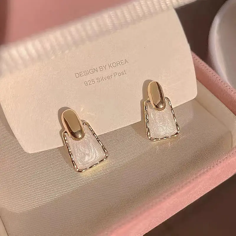 White Camellia Summer Niche Design Silver Needle Single Diamond Earrings