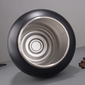 कुत्ते बिल्ली स्टेनलेस स्टील के लिए टिकाऊ नमी-प्रूफ पालतू जानवर स्मारक यूरिन प्यारा पदचिह्न पैटर्न के साथ - Product Image 2