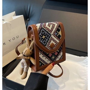 Women's Bohemian One-Shoulder Messenger Bag <b>Small</b> Rhombus-Stitched PU <b>Purse</b> with Mobile Phone Texture Fashionable Style - Product Image 6