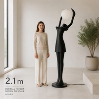 Lampadaire Sculptural 2,1 m en Fibre de Verre avec Statuette et Globe Lumineux pour Hall d'Hôtel, Restaurant, Bar, Salon, Décoration Intérieure