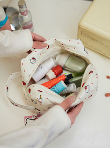 Nueva <span class=keywords><strong>Bolsa</strong></span> de Maquillaje Portátil Acolchada con Forma de Nube de <span class=keywords><strong>Hello</strong></span> <span class=keywords><strong>Kitty</strong></span>, Linda para Niñas, <span class=keywords><strong>Bolsa</strong></span> de Almacenamiento para Viajes - Product Image 4