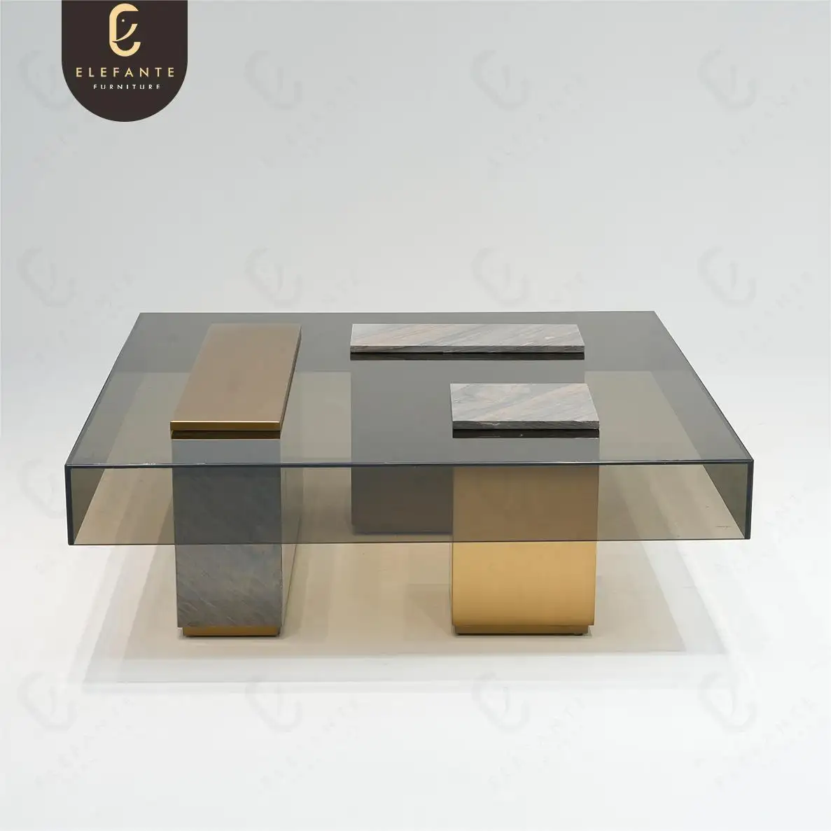 럭셔리 현대 이탈리아 패션 거실 사이드 센터 테이블 바닥 유리 라운지 테이블에 앉아 낮은 테이블