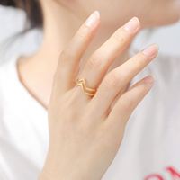 Myshape Nouvelle Bague Géométrique Simple Double V pour Femme en Acier Inoxydable, Bagues Ouvertes Minimalistes, Bijoux Tendance 2022, Cadeau