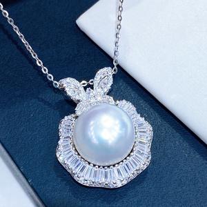 Colgantes de Perlas Naturales de 14-15 mm al por Mayor, Forma con Pequeñas Imperfecciones, Hebilla Universal de 18K - Forma con Pequeñas Imperfecciones, Hebilla Universal de 18K - Product Image 3