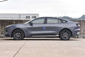 Voitures chinoises 2025 Changan <span class=keywords><strong>Ford</strong></span> <span class=keywords><strong>Mondeo</strong></span> MK5 1.5T 190PS 5 places Version 2025 Traction avant Berline de taille moyenne - Product Image 3