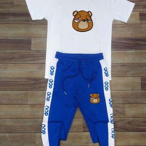 Conjunto Deportivo de Dos Piezas con Logotipo Personalizado, Camiseta y Pantalones Cortos para Hombre - Product Image 5