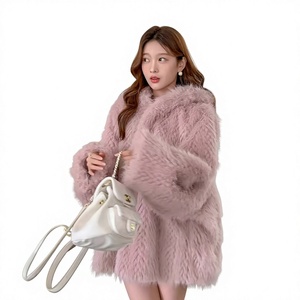 Cappotto Cardigan Invernale da Donna in Pelliccia Sintetica con Cappuccio, Caldo e Morbido, con Motivo Elegante - Product Image 1