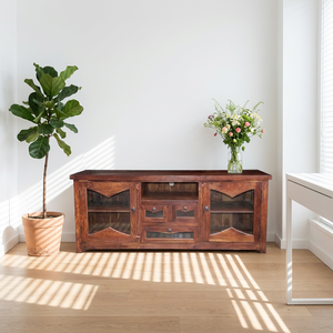 Mueble de TV modular de madera de Sheesham con 2 puertas de vidrio y 3 cajones, hecho a mano para el hogar, hotel o casa de campo. - Product Image 2