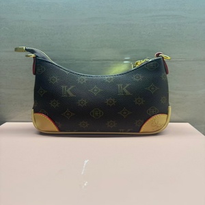 Nuevo <span class=keywords><strong>Bolso</strong></span> Hobo de Cuero Genuino Estilo Vintage de Lujo para Mujer con Cadenas, <span class=keywords><strong>Bolso</strong></span> Bandolera y de Hombro Multifuncional - Product Image 1