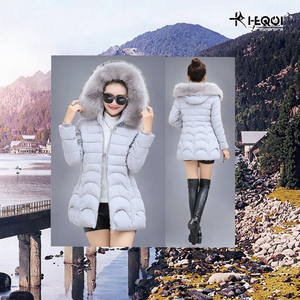 <span class=keywords><strong>Manteau</strong></span> d'hiver long en coton non tissé avec col en peau de mouton pour femmes avec capuche 2022 - Product Image 3