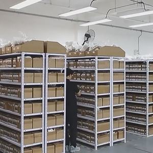 Nuevos y Modernos Pendientes de Aro de Acero Inoxidable con Baño de Oro PVD de 18k, Joyería de Moda, Pendientes de Mariposas Huecas al por Mayor para Mujer - Product Image 6