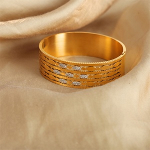 Hot Sale Product Fashion 18k Gold Plated Stainless Steel Zircon Charm Hollow Chunky <b>Bangle</b> <b>Bracelets</b> Jewelry - Product Image 6