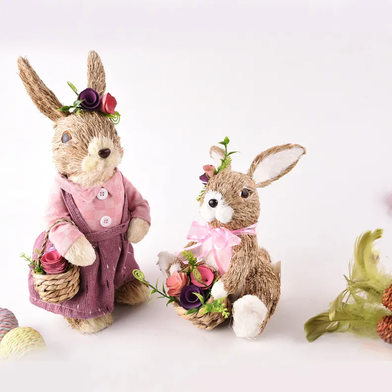 GY BSCI Páscoa Cattail Bunny Decoração Figurinhas Coelho Straw Factory Easter Bunny Home Decor