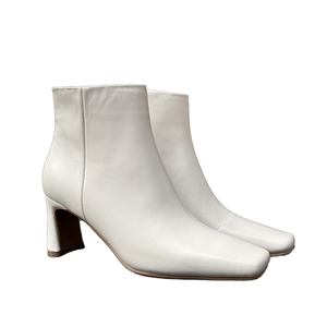 Botines de Mujer con Punta Cerrada, Estilo Coreano, Tacón Bajo, Color Blanco, para Invierno - Product Image 1