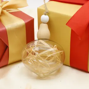 2024 Venta al por mayor Bola de cristal con personalidad Adornos para árboles de Navidad Bola de cristal transparente Artesanías hechas a mano