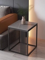 Table basse compacte carrée en pierre ardoise avec cadre métallique, style nordique, luxe léger, moderne et minimaliste, pour salon, sans installation