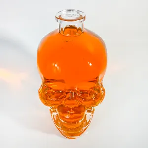 Стеклянные бутылки в форме черепа для брендов спиртных напитков