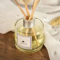 Diffuseur de Roseaux d'Huiles Essentielles à Parfum Fruité, Bouteille en Verre de 50 ML, Luxe et Sans Feu, pour Décoration d'Intérieur, Ensemble à Vente Chaude