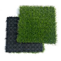 Dalles de gazon artificiel en gros 12x12 pouces auto-drainantes, tapis de gazon synthétique vert pour patio extérieur