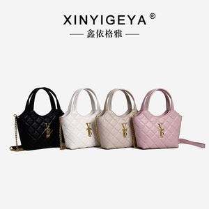 Bolso Tote Acolchado de Gran Capacidad para Mujer, con Cierre de Cremallera Holográfico Geométrico de Lujo, Versátil, para Llevar al Hombro.2531 - Product Image 6
