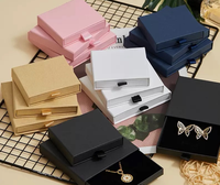 Boîtes à bijoux en carton ondulé personnalisées pour colliers, bracelets et boucles d'oreilles, emballage de tiroir en gros pour ensembles de bijoux