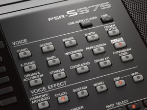 <span class=keywords><strong>Teclado</strong></span> <span class=keywords><strong>Yamaha</strong></span> <span class=keywords><strong>PSR</strong></span> <span class=keywords><strong>S975</strong></span> de 61 Teclas, Estación de Trabajo Digital y de Arreglos, Reacondicionado - Product Image 5