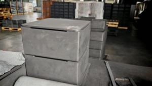 מיכל גרפיט בגודל מותאם אישית עבור יישומי עיבוד מוליכים למחצה - Product Image 5