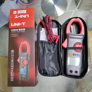 UNI-T UT205A+ Pinza Amperimétrica Digital de 1000A CA, 1000V, Solo Pantalla, CAT II 1000V/CAT III 600V, Resistencia de 40M - Product Image 3