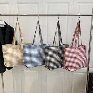 Sac fourre-tout à bandoulière à carreaux grande taille personnalisé avec LOGO, sac à main décontracté réutilisable pour l'école, le travail et les courses - Product Image 1