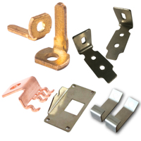Pièces estampées sur mesure avec revêtement en poudre et fabrication de tôlerie de précision pour supports en L en acier au carbone et alliage d'aluminium