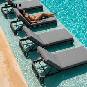 Juego de Muebles de Exterior Modernos de Lujo, Resistentes al Agua, de <span class=keywords><strong>Aluminio</strong></span>, con <span class=keywords><strong>Tumbona</strong></span> y Mesa de Comedor para Proyectos de Hoteles y Villas - Product Image 1