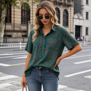 Chemise Artistique <span class=keywords><strong>Bohème</strong></span> à Col Montant et Manches Courtes à Motifs Floraux pour <span class=keywords><strong>Femme</strong></span> – Nouvelle Collection É<span class=keywords><strong>t</strong></span>é 2026 – Élégance et Style pour Petites Tailles - Product Image 1