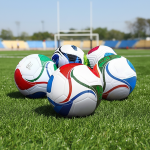 Ballon de football officiel 2026 Taille 5 en cuir PU avec empiècements, idéal pour la <span class=keywords><strong>Coupe</strong></span> d'Europe, la Ligue des Champions et l'entraînement - Product Image 4