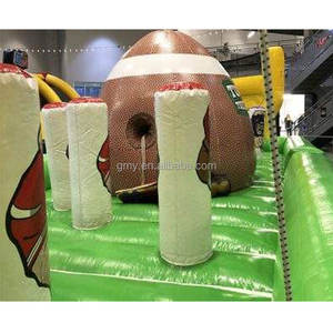 GMY Inflables Nuevo diseño Campo de fútbol americano Castillo inflable Juego de lanzamiento inflable con aro de baloncesto - Product Image 6