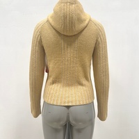 Hanne – Pull décontracté tricoté à manches longues et col rond, couleur unie, avec capuche fantaisie pour femme – Personnalisation OEM & ODM – Haute Qualité