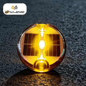 Lampada Solare Decorativa <span class=keywords><strong>a</strong></span> Occhio di Gatto con Display LED (Materiale PC) - Grado di Protezione IP68, Distanza Visiva 600m per Illuminazione di <span class=keywords><strong>Sentieri</strong></span> e Paesaggi - Product Image 1