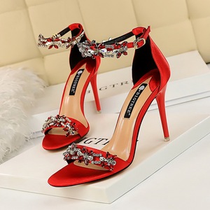Zapatos de Tacón Alto para Mujer, Color Verde con Pedrería, Nueva Tendencia 2025, Elegantes y Sensuales para el Verano - Product Image 4