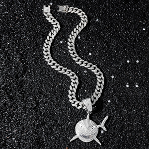 สร้อยคอจี้รูปฉลามชุบทอง/เงิน สไตล์ฮิปฮอปสุดเท่ ดีไซน์เฉพาะตัว สร้อยคอผู้ชายสุดสร้างสรรค์ เครื่องประดับแฟชั่น - Product Image 3