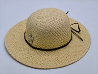 Topi Panama anyaman jerami kertas untuk anak perempuan, dengan mahkota bundar, pinggiran lebar, hiasan berlian imitasi, bros bunga, dan pita, untuk aktivitas luar ruangan